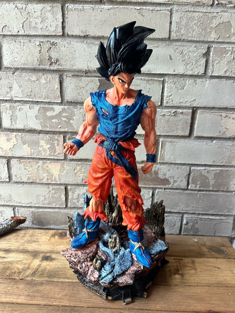Dragon Ball Z Goku Action Statue - Blue & Orange